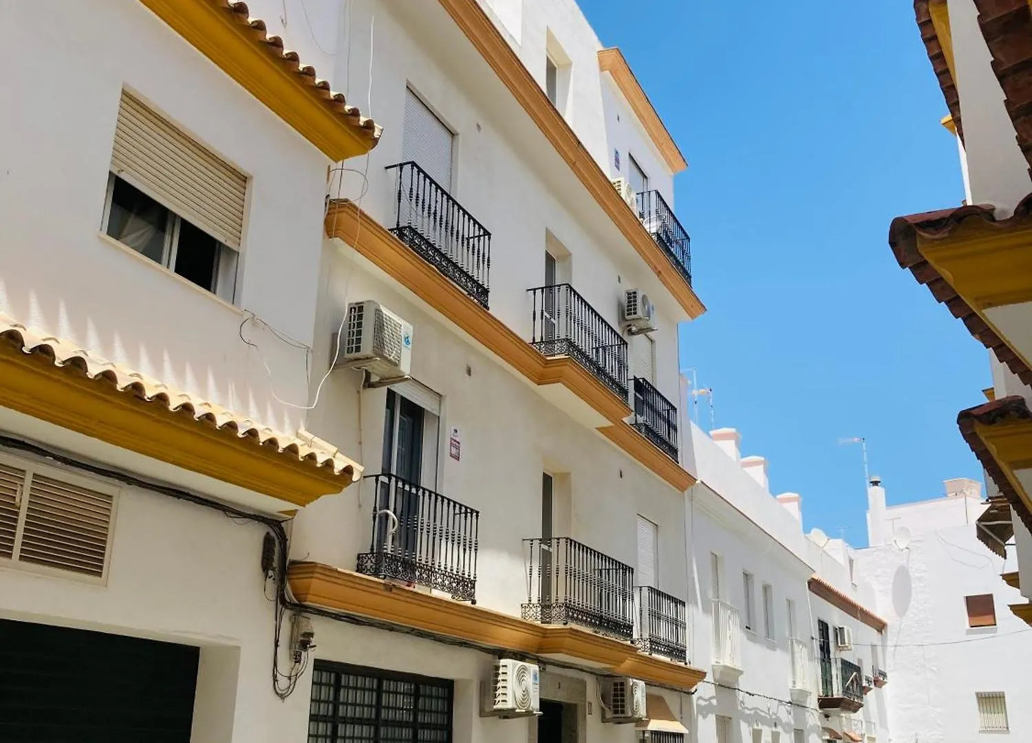 Bonito Apartamento Conil WIFI y Aire Ac SOLO FAMILIAS Y PAREJAS Conil De La Frontera